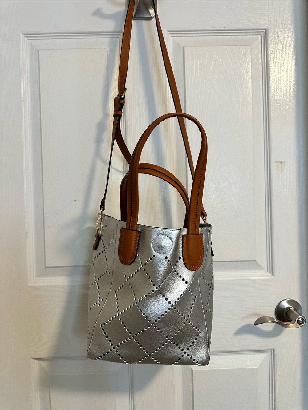 Louenhide - Bermuda Tote Bag